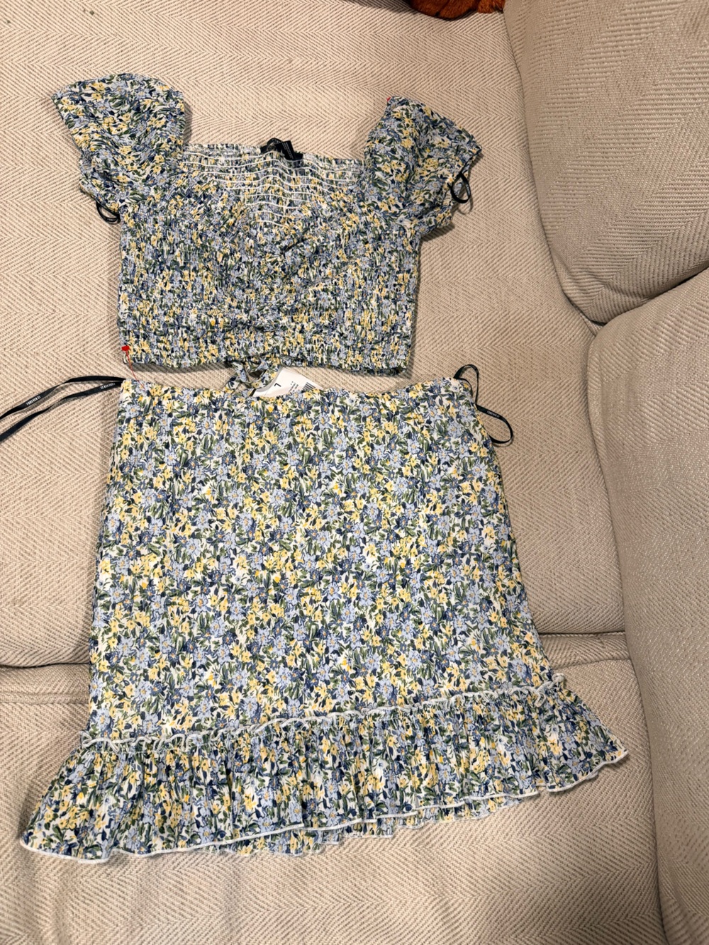 Forever 21 Floral Smocked Shorts Set - Blue & Yellow